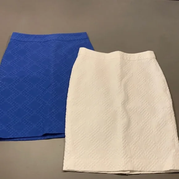 Banana Republic Pencil Skirt - Picture 1 of 7